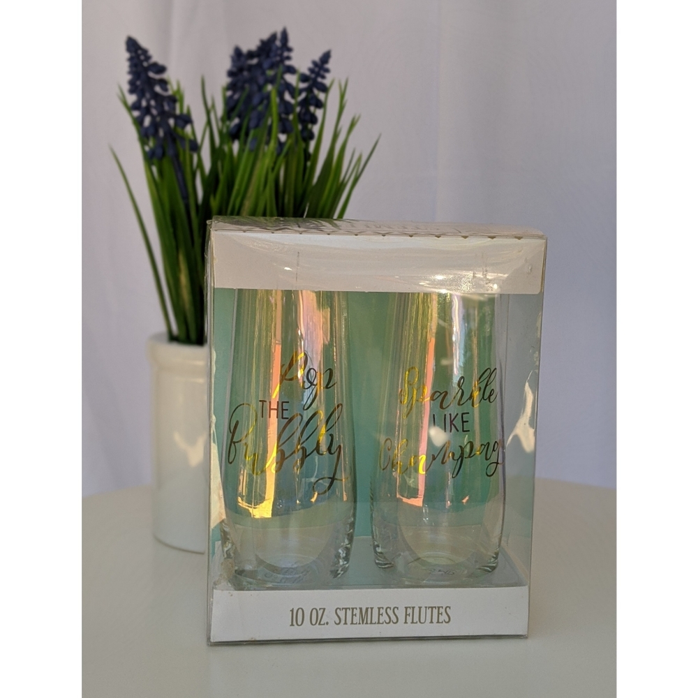 NWOT - Champagne Stemless Flute Set (Gift)